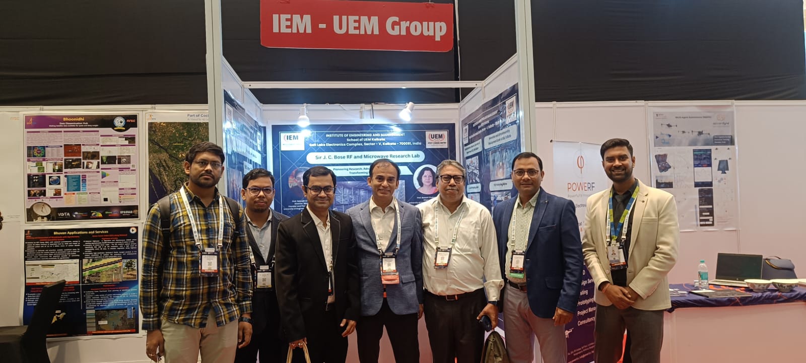 Research team at the IEM–UEM Group exhibition